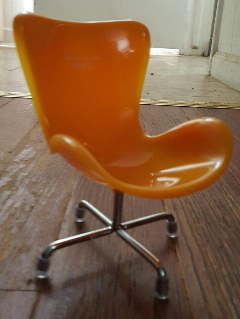 Art Deco smart cell phone chair holder desktop Orange iPhone Samsung display
